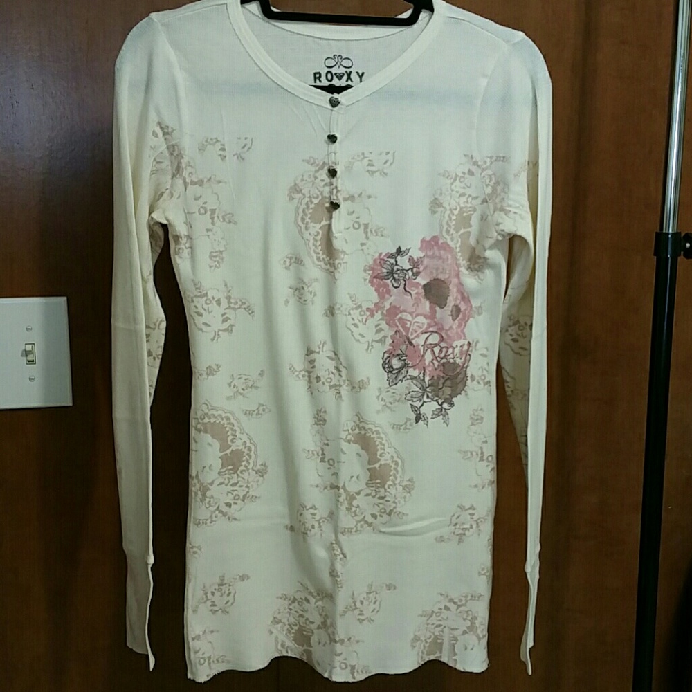 Cream & Pink Roxy Thermal with heart buttons Sz L